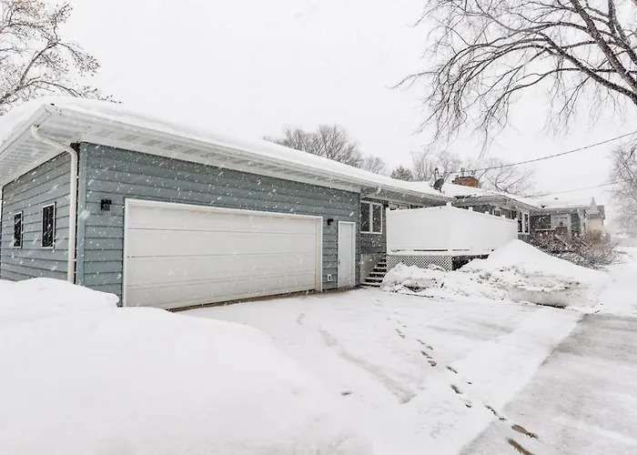 New Remodeled Townhome In *