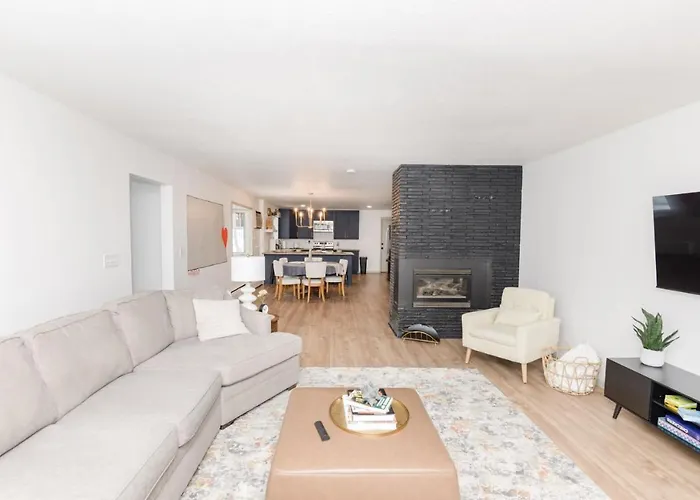 New Remodeled Townhome In * Fargo