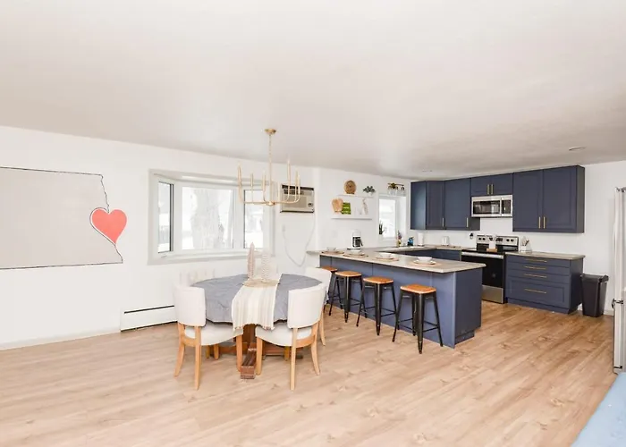 New Remodeled Townhome In * Fargo