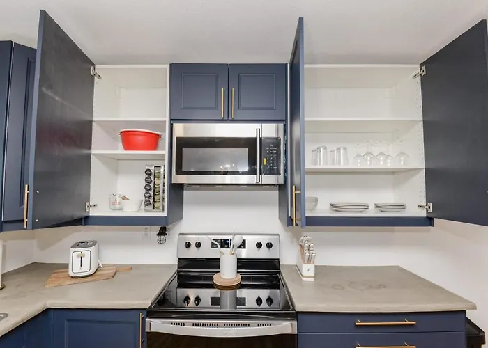 New Remodeled Townhome In Holiday home Fargo